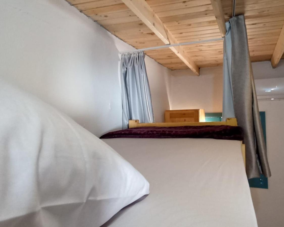After Five House Hostel Дахаб Екстериор снимка